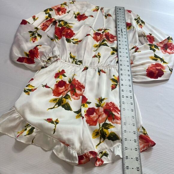 SHOW ME YOUR MUMU Romper XS Satin ROCKY White Rose V-NECK LONG SLEEVE - Picture 10 of 10